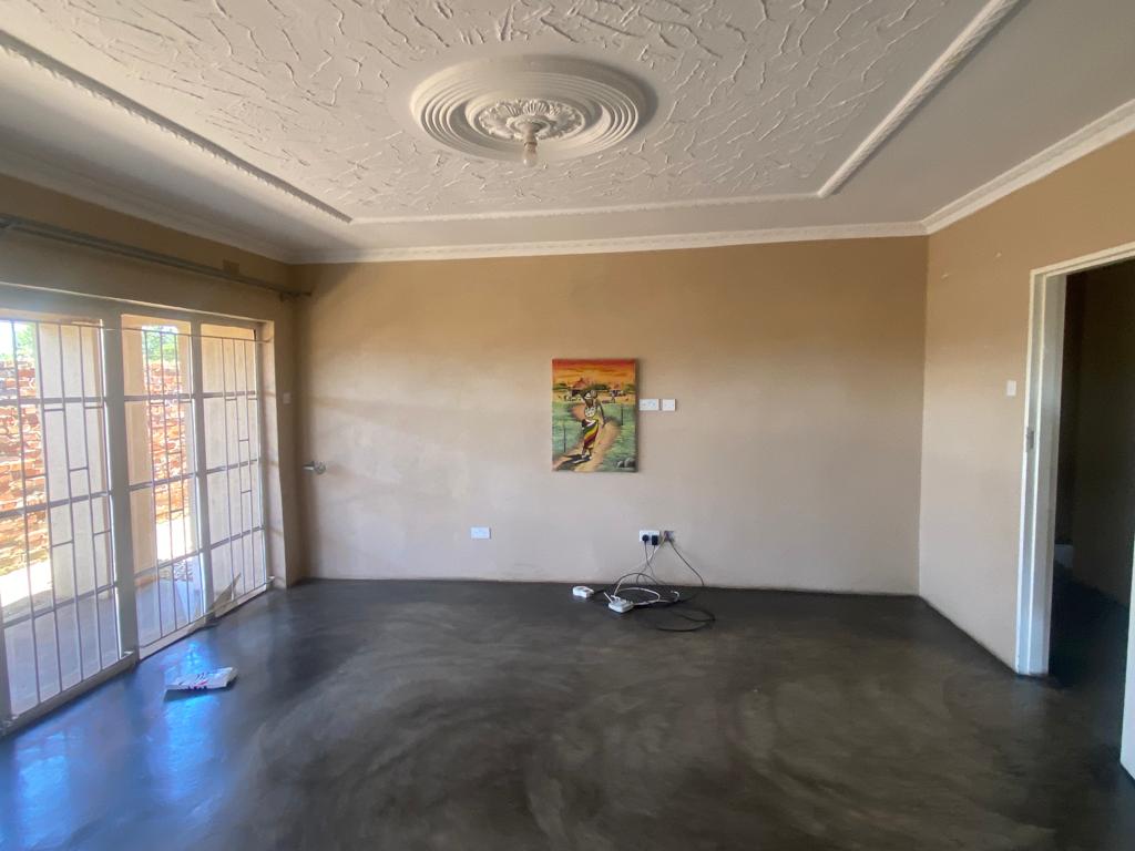 Modern House in Rhodes Park